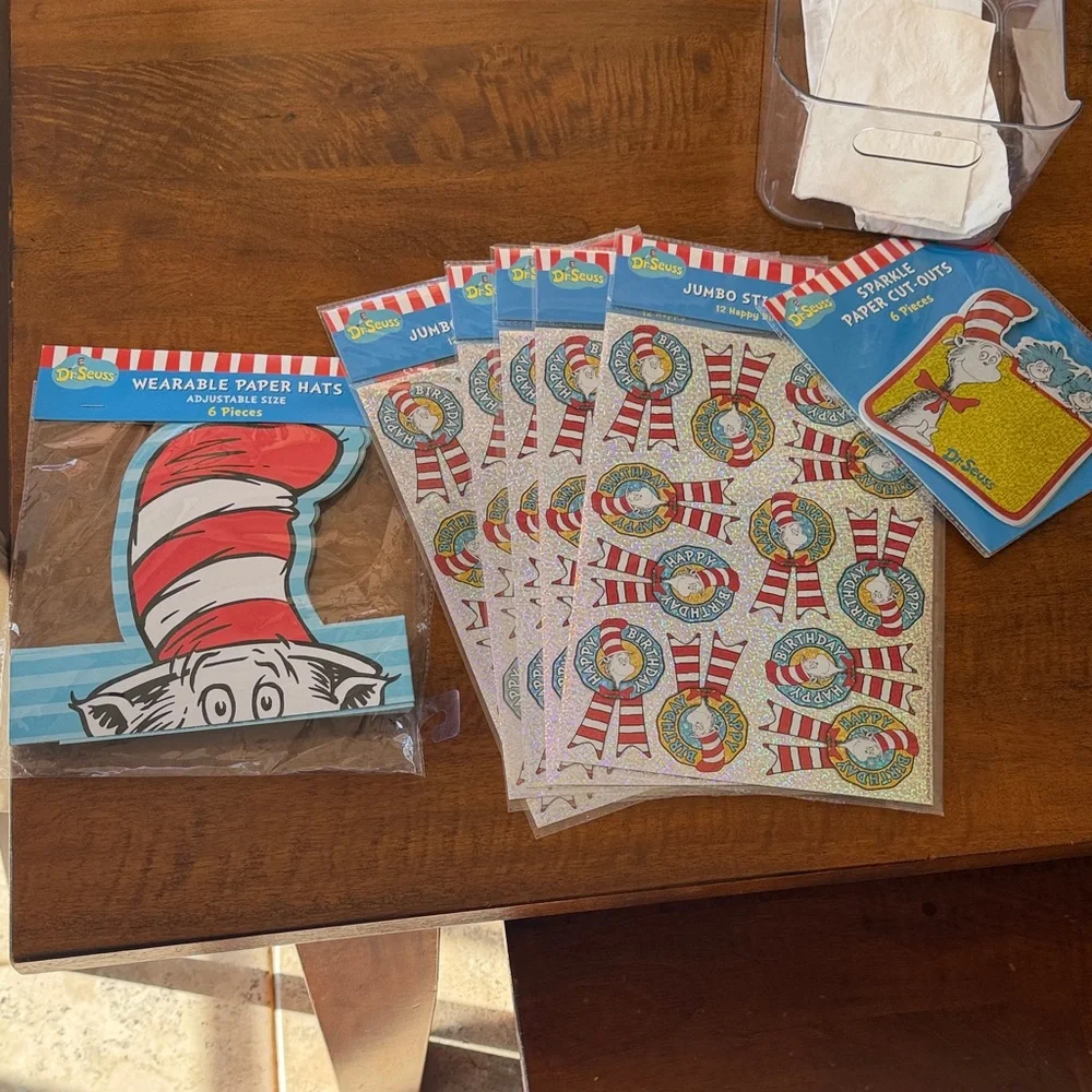 Dr. Seuss Red and White Party Hat Set